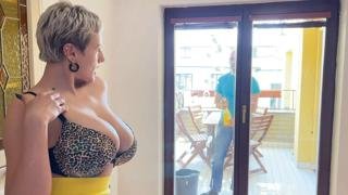 Angel Wicky in Bored Housewife Seduces The Window Cleaner